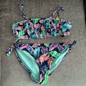 EUC worn couple times. H&M size 10/12 youth